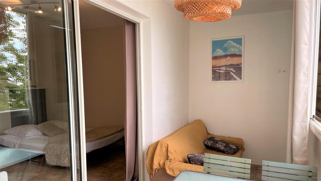 Grand Studio Lumineux - Saint Gilles Les Bains Saint-Gilles-les-Bains Exterior photo